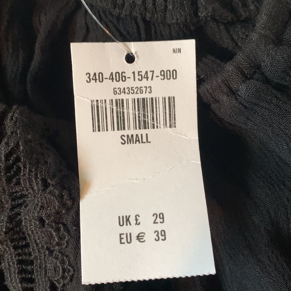Hollister black crinkly off the shoulder viscose peasant blouse w lace front NWT - Picture 5 of 6